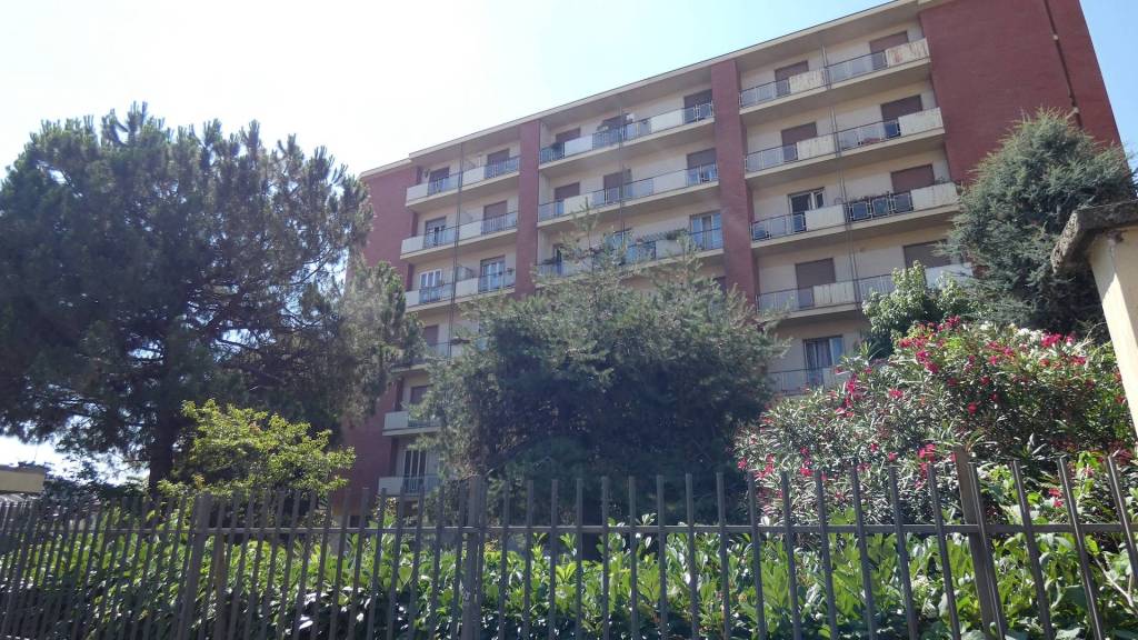 appartamento-libero-su-tre-lati-molto-luminoso