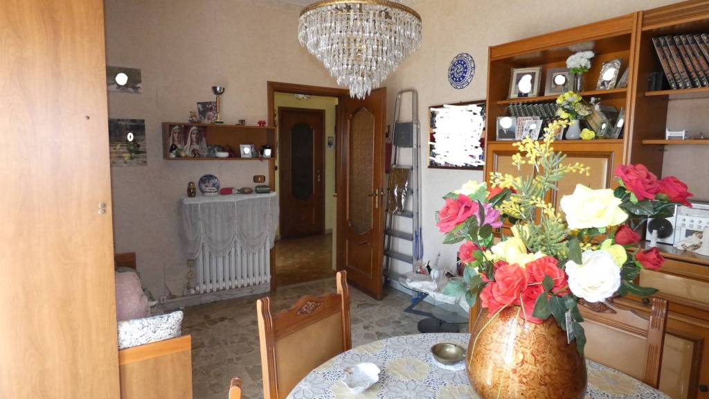 appartamento-libero-su-tre-lati-molto-luminoso