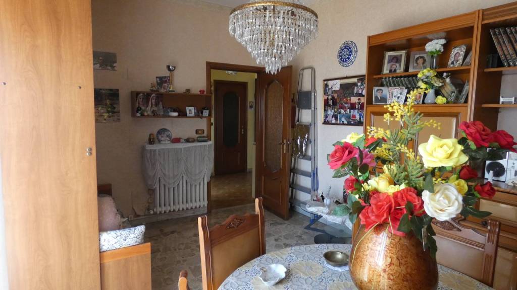appartamento-libero-su-tre-lati-molto-luminoso