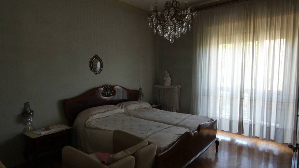 appartamento-libero-su-tre-lati-molto-luminoso