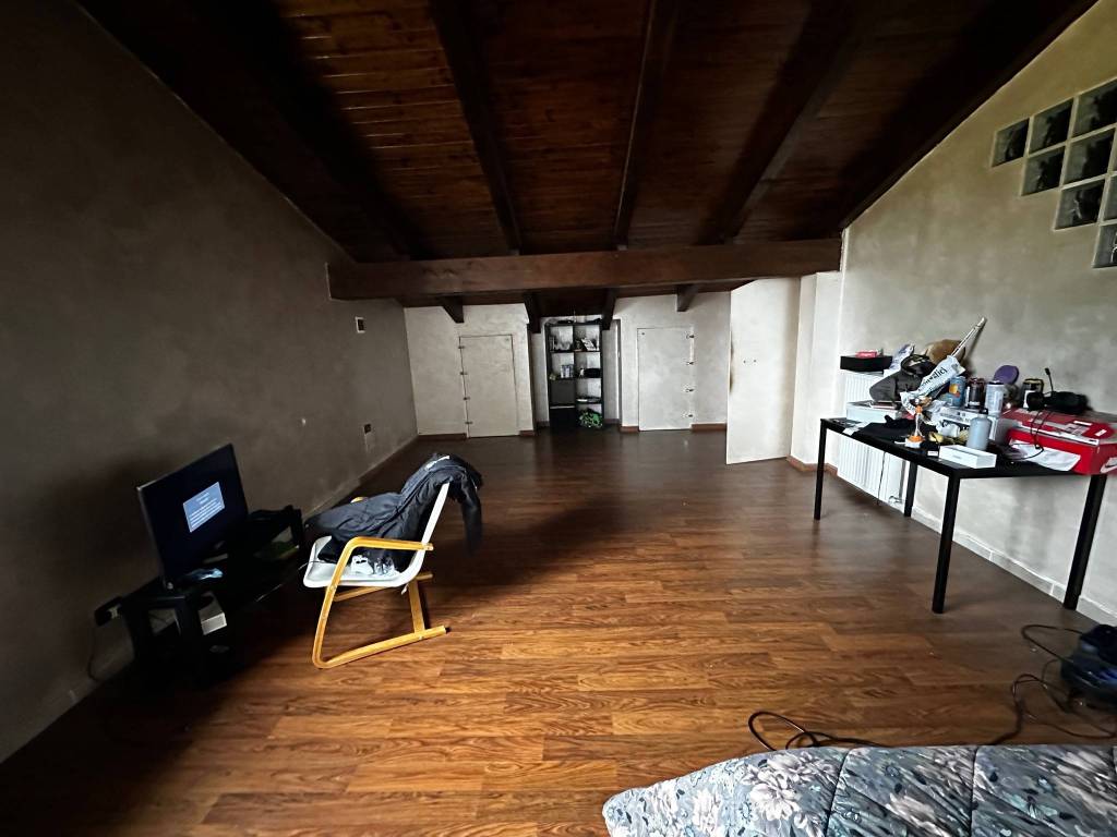 pentalocale-via-piave-19-volpiano