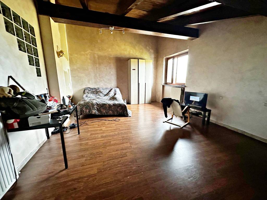 pentalocale-via-piave-19-volpiano