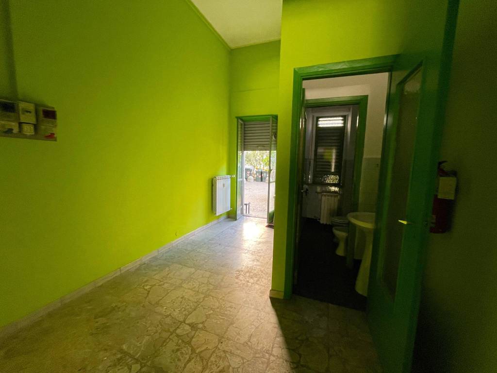 locale-commerciale-crocetta