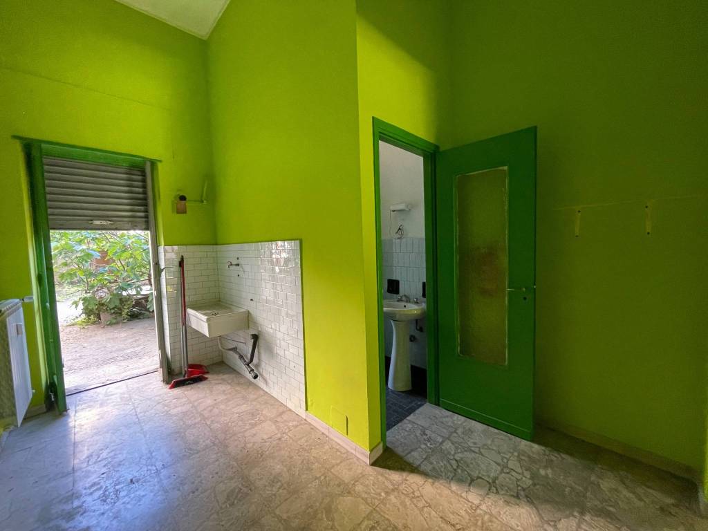locale-commerciale-crocetta